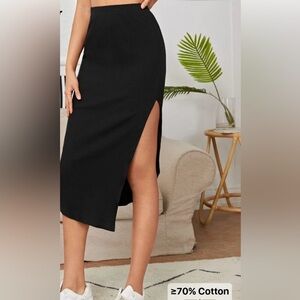 RIBBED SIDE SLIT MIDI SKIRT